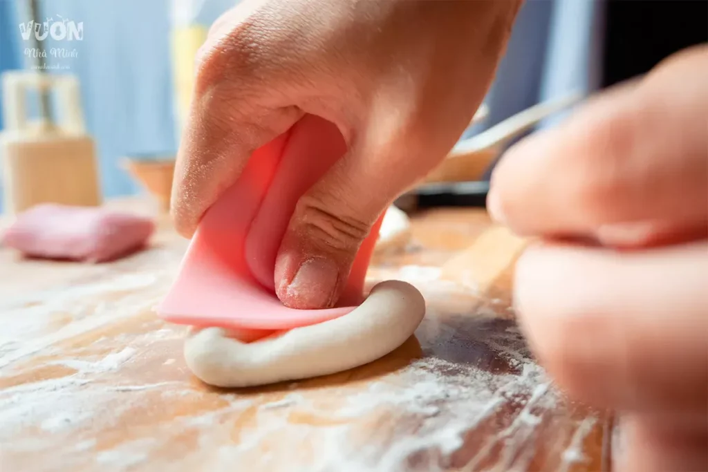 3 huong dan tu lam banh deo cho tet trung thu mua gian cach